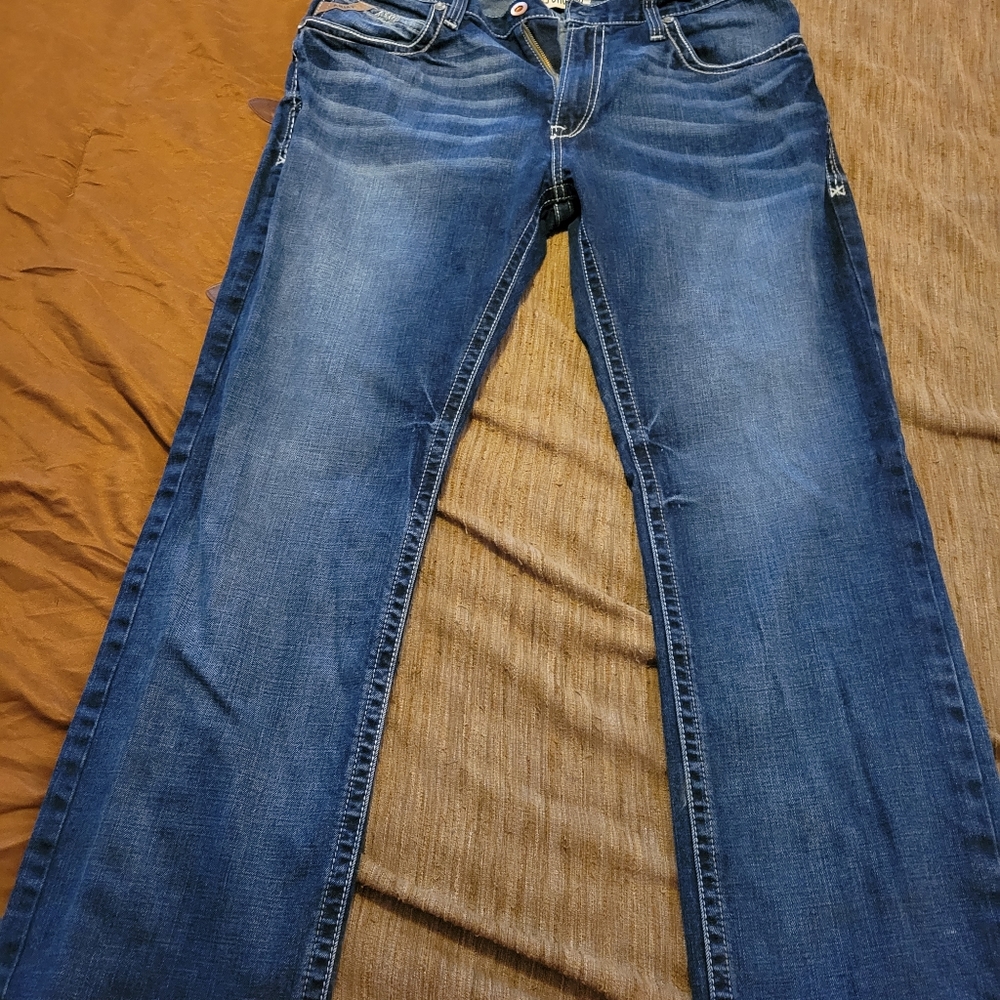 Ariat
